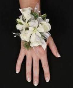 White Dazzle Wrist Corsage – BOOL'S FLOWER SHOP, Ithaca NY