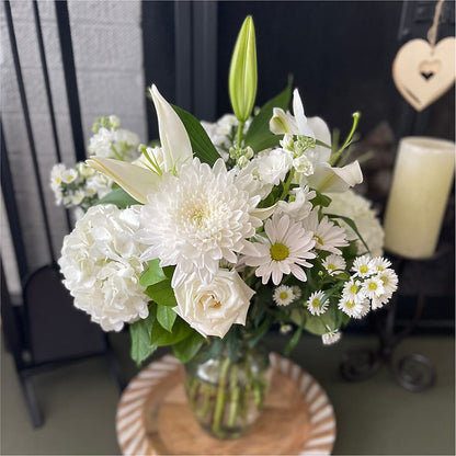 Classic Ivory – A Florist Original – BOOL'S FLOWER SHOP, Ithaca NY